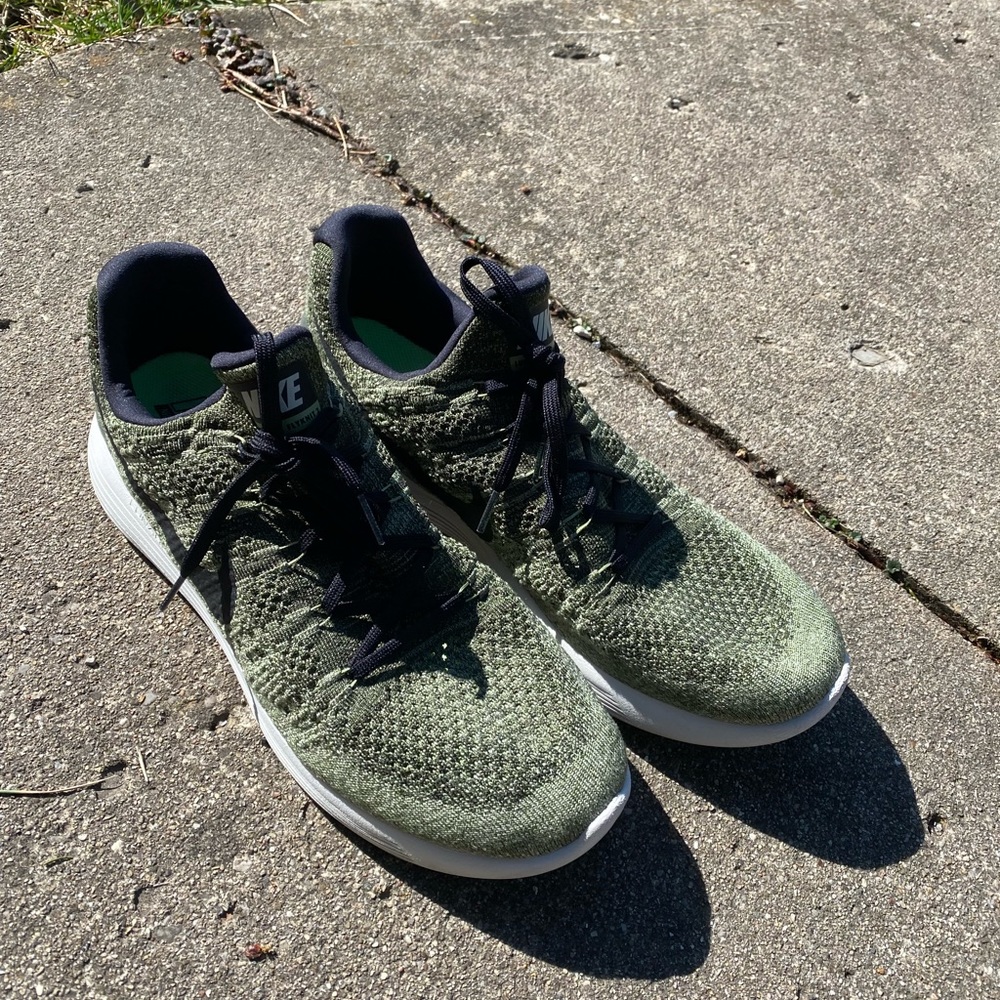 nike flynit racers